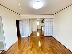 セエ・モア本郷 201 2階3DKのリビング/ダイニング