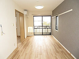 ディアス高松A棟 202 2階1LDKのリビング/ダイニング