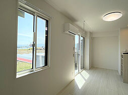 ラピスラズリ 101 1階ワンルームのリビング/ダイニング