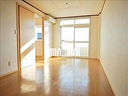 エルディム花水木　東棟 202 1階1LDKのリビング/ダイニング