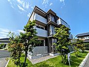 島内駅より徒歩10分 築8年7ヶ月 3階建の賃貸物件