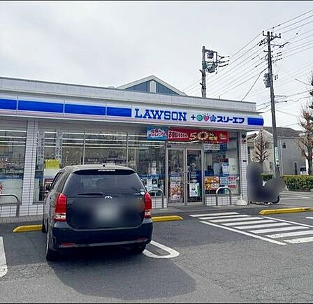ローソン・スリーエフ朝霞本町一丁目店 徒歩5分。 370m