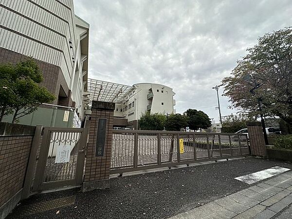 朝霞市立朝霞第一中学校 徒歩20分。 1560m
