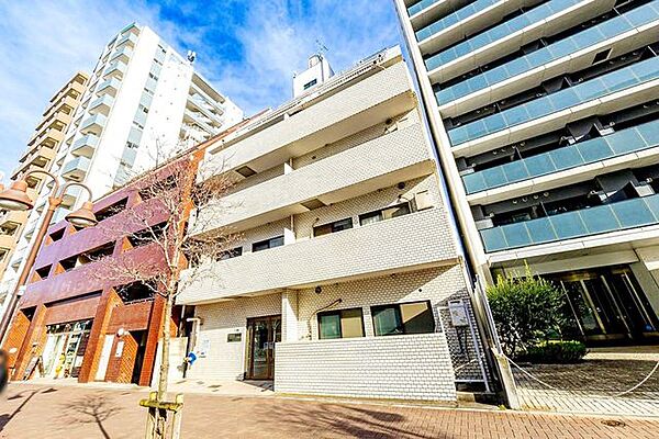【外観】現地に足を運ぶことによって、周辺環境や街の雰囲気など、多くのことを感じていただけます。