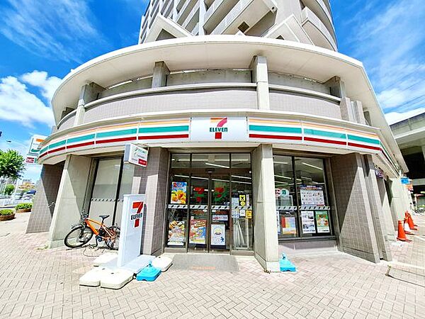 セブン-イレブン北赤羽駅アクトピア店 徒歩7分。 550m
