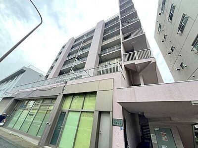外観：都営三田線「志村坂上」駅まで徒歩12分、埼京線「北赤羽」駅まで徒歩14分。2路線2駅利用可能です。