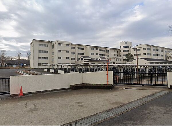 牛久市立南中学校まで（700m）