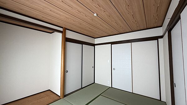 1階　和室6帖