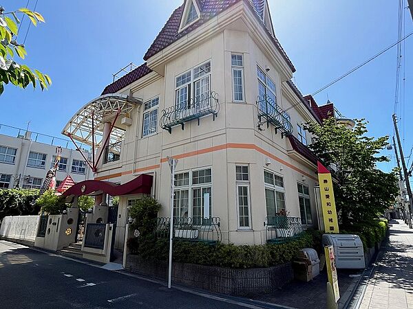 勝山愛和第一幼稚園まで約３６５ｍ（徒歩５分）です。