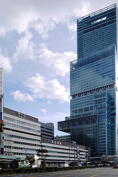 ＪＲ大阪環状線　寺田町駅まで約１，０４０ｍ（徒歩１３分）です。