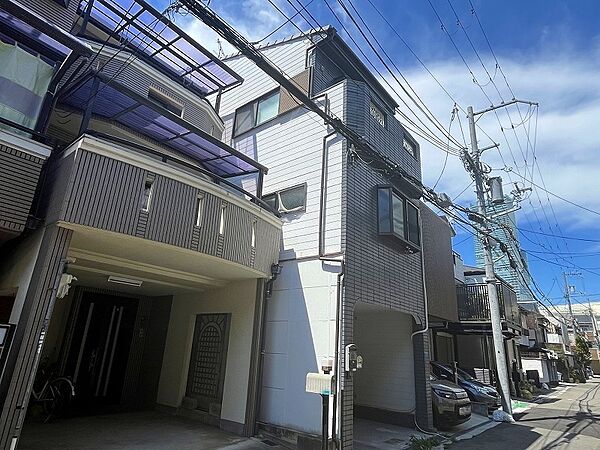 並びの外観