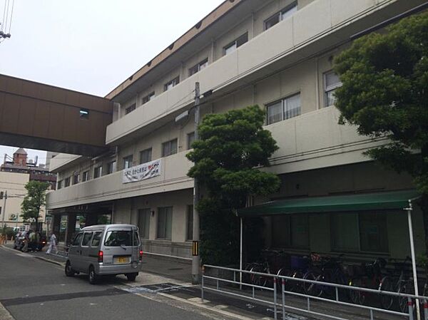 ボバーズ記念病院まで約２９５ｍ（徒歩４分）です。