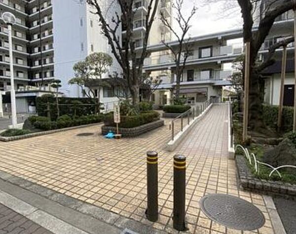 エントランスアプローチ