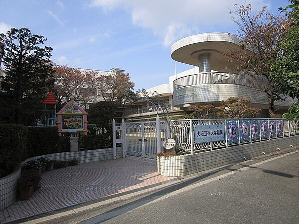 松ヶ鼻幼稚園まで約３６０ｍ（徒歩５分）です。