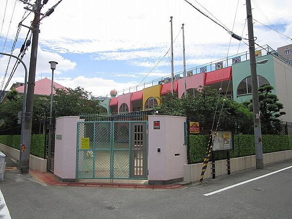 あべの翔学高等学校附属朝陽幼稚園まで約５３５ｍ（徒歩７分）です。