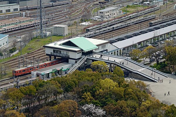 ＪＲ環状線　大阪城公園駅まで約１，０００ｍ（徒歩１３分）です。