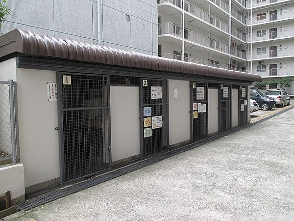ゴミ置き場