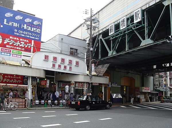 ＪＲ環状線、近鉄難波・奈良線・大阪線　鶴橋駅まで約１，６００ｍ（徒歩２０分）です。