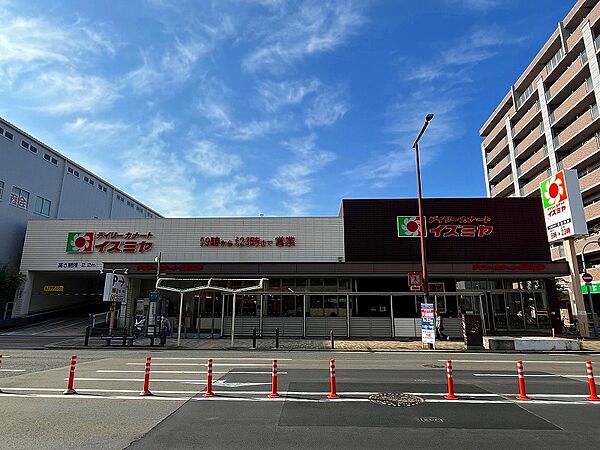 デイリーカナートイズミヤ深江橋店まで約７２０ｍ（徒歩９分）です。
