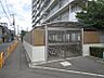 その他：屋根付きの駐輪場は雨の日も乗り降り楽々です。（空き状況は随時管理事務所で確認が必要です）