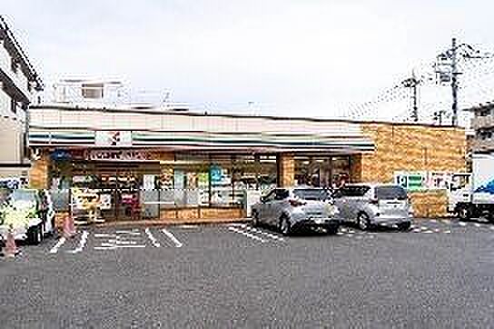 セブン-イレブ...
