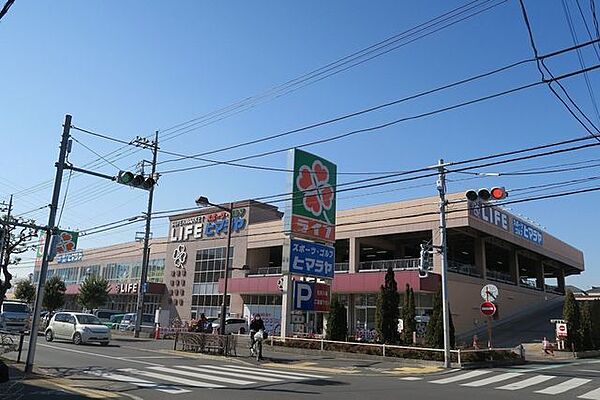 ライフ　奥戸店営業時間9：30～0：00 1030m