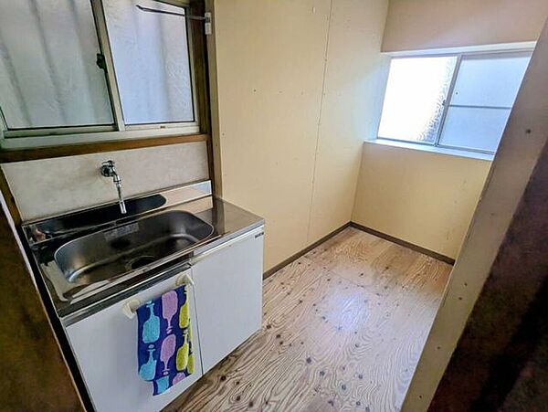 市川市下貝塚2丁目中古戸建の1F流し台です