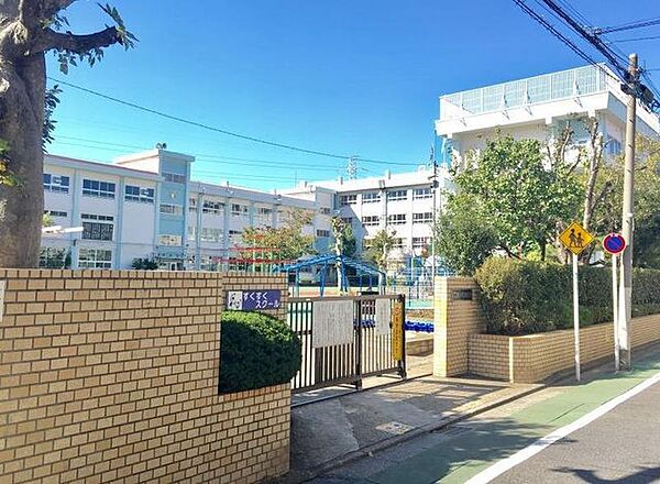 西小岩小学校西小岩小学校 720m