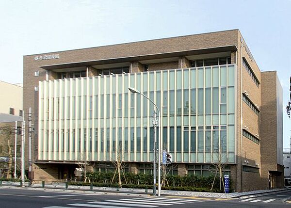 江戸川区立小岩図書館江戸川区立小岩図書館 190m