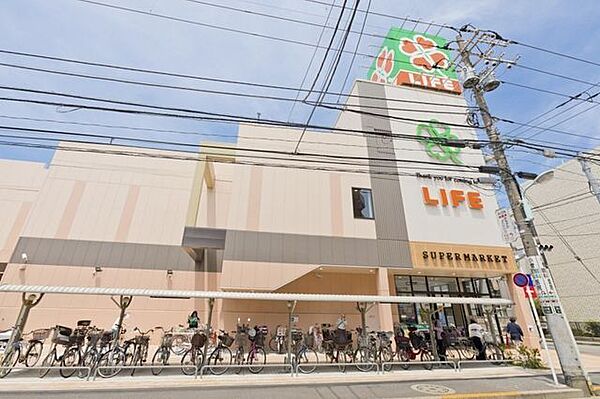 ライフ 西小岩店営業時間9：30～0：00 630m