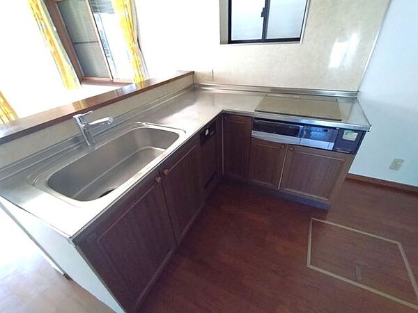 江戸川区南小岩4丁目　中古戸建のキッチンです