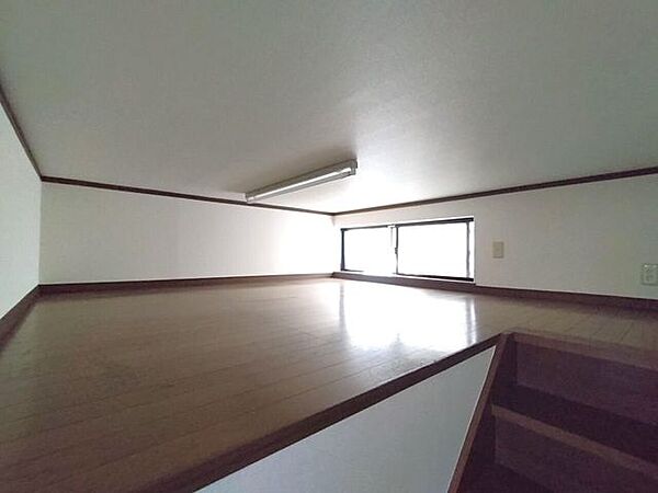 江戸川区南小岩4丁目　中古戸建の1階スキップフロアです
