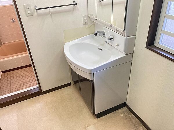 detached 茨城県龍ケ崎市長山６丁目15-19
地図を見る