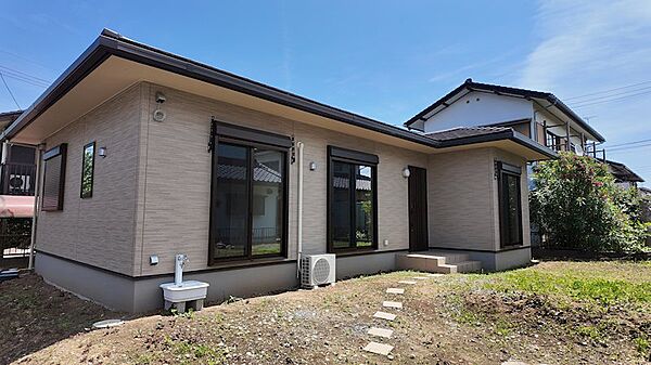 detached 茨城県牛久市栄町２丁目
地図を見る