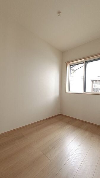 detached 茨城県牛久市栄町２丁目
地図を見る