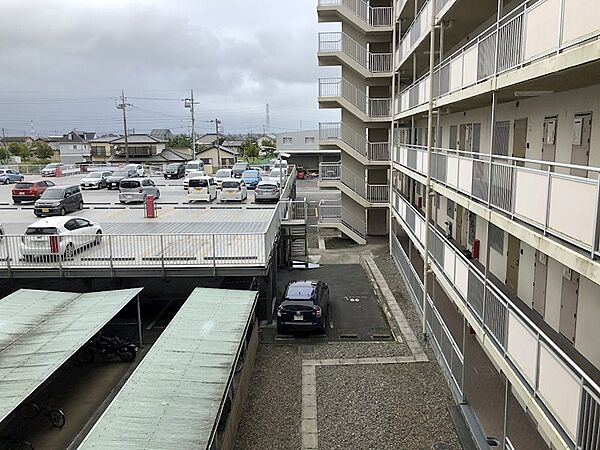 apartment 茨城県つくば市研究学園５丁目2-5　ウィステリア1階