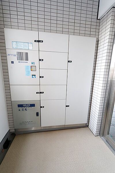 共用部の宅配ロッカー