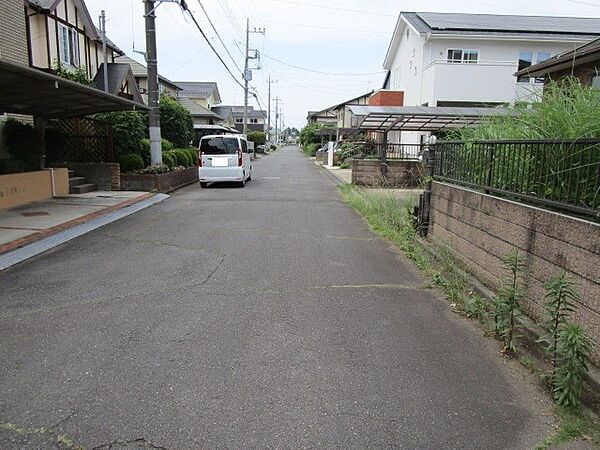 前面道路　西側5.8m