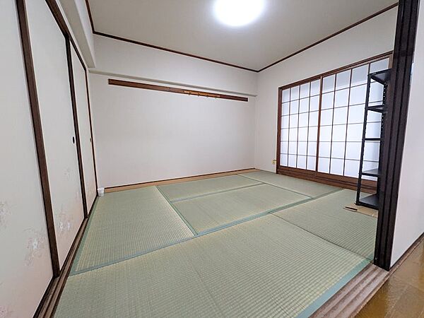 6帖和室畳・襖貼替済み
