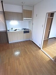 吉本マンション 302 3階2DKのリビング/ダイニング