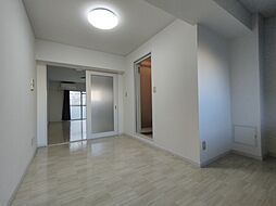 セルフィーユ諏訪山 205 2階1DKのリビング/ダイニング