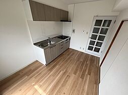 シャロームヒラノ 304 3階2DKのリビング/ダイニング