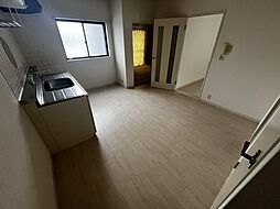 クレーン奥山 301 3階2DKのリビング/ダイニング