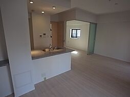 サムティグランツ神戸 901 9階2LDKのリビング/ダイニング