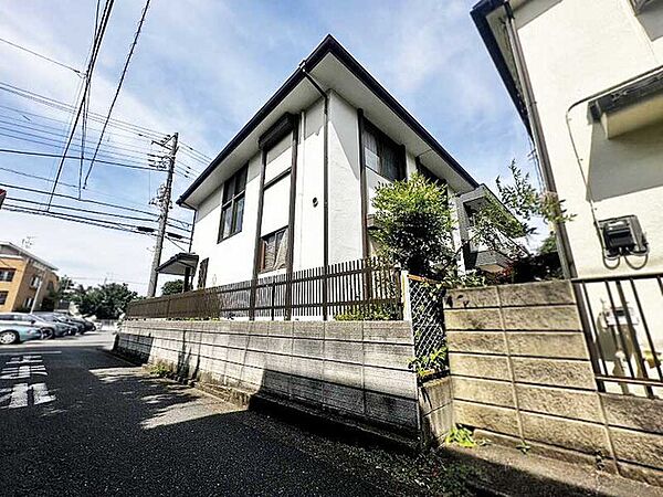 ■北西角地につき通風良好♪■収納豊富！季節品の収納にも便利♪■約23帖の広々としたＬＤＫ♪