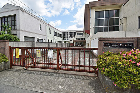 小金井市立小金井第一中学校