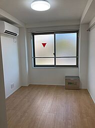 プレシャス方南町 303 3階ワンルームの寝室