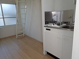 ソフィアプレア 201 2階ワンルームのリビング/ダイニング