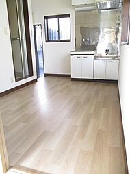 第一栄コーポ 1階1DKのリビング/ダイニング