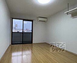 京都市営烏丸線 丸太町駅 徒歩13分の賃貸マンション 4階1Kのリビング/ダイニング